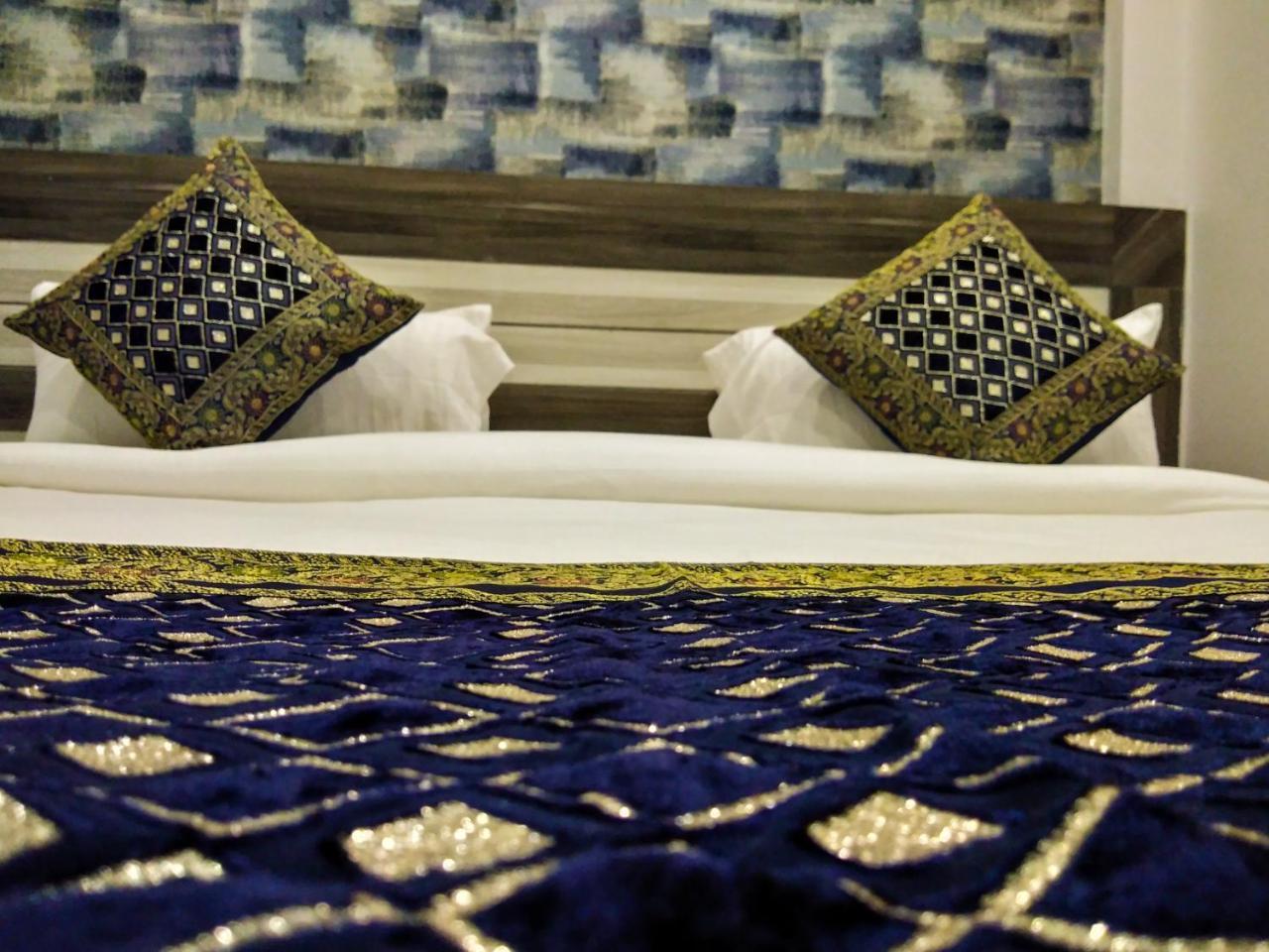 Dwivedi Hotels Hotel Elena Varanasi Luaran gambar